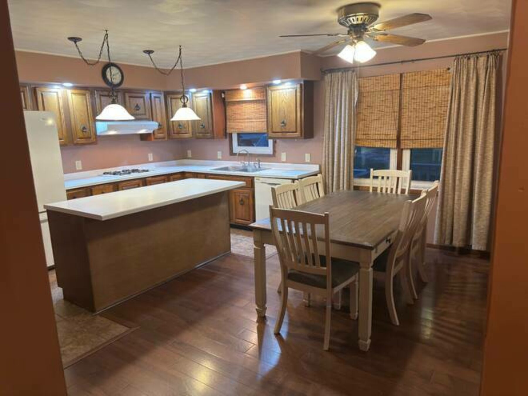 11596392 v Mv R Crdvh8sdkhln